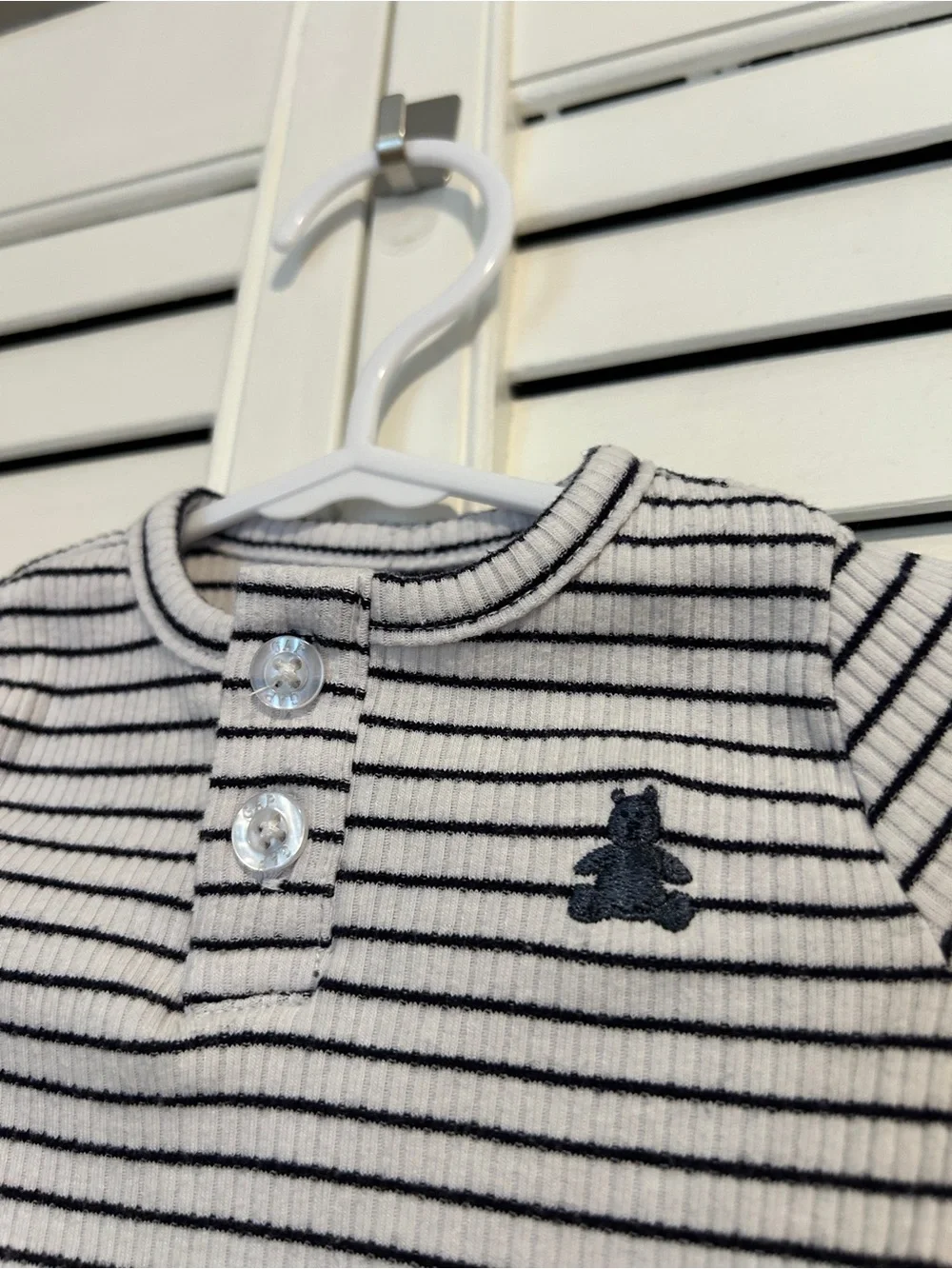 Baby Gap Striped Long-Sleeve Baby One-Piece Bodysuit - White & Navy